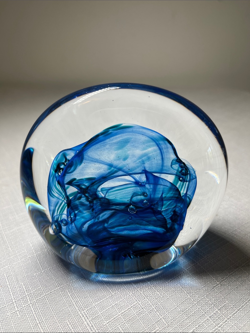 CAITHNESS Blue Glass Art Paperweight - DOLPHIN CHASE. NUMBERED